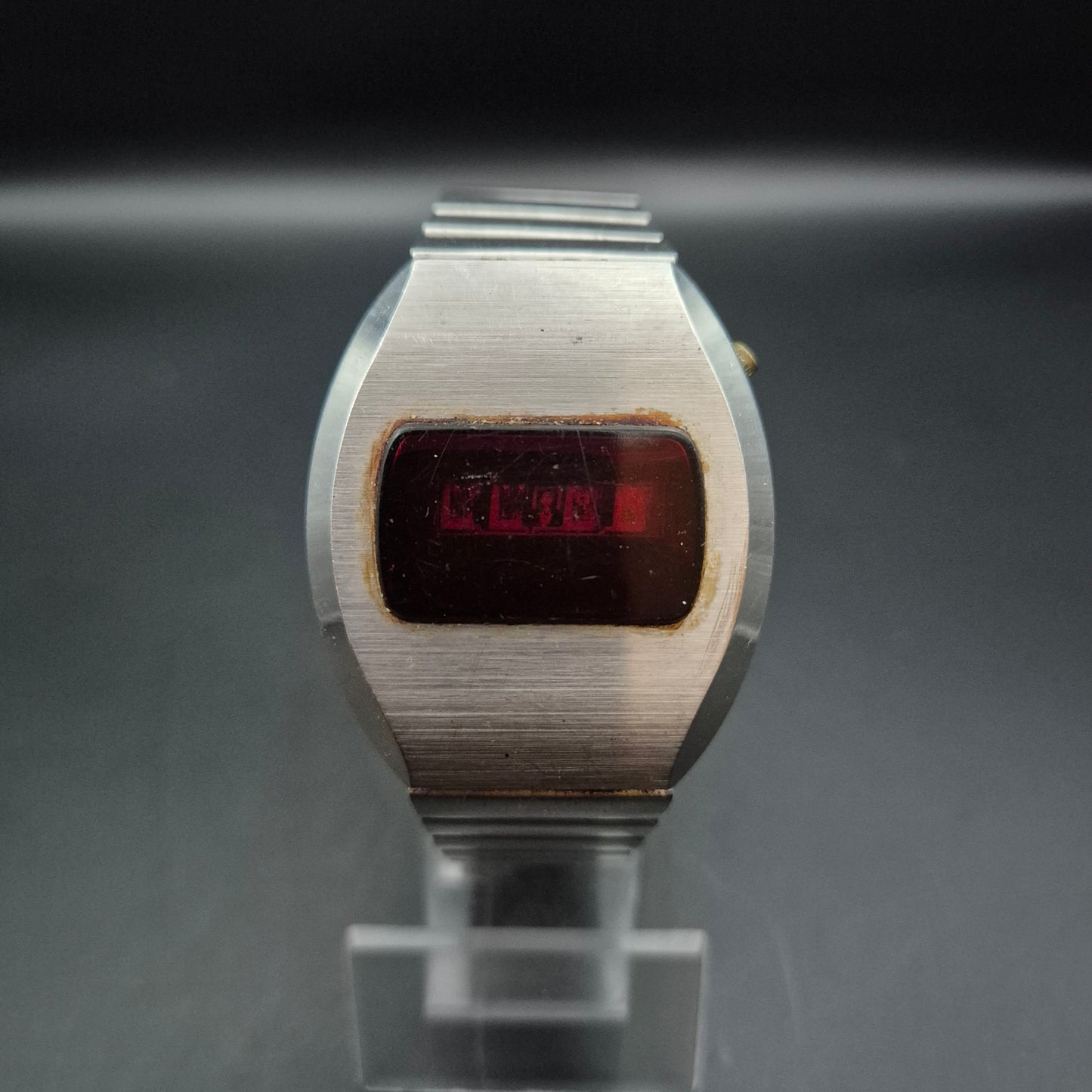 Retro LED Digital Herren Uhr – Edelstahlgehäuse mit Vintage-Charme