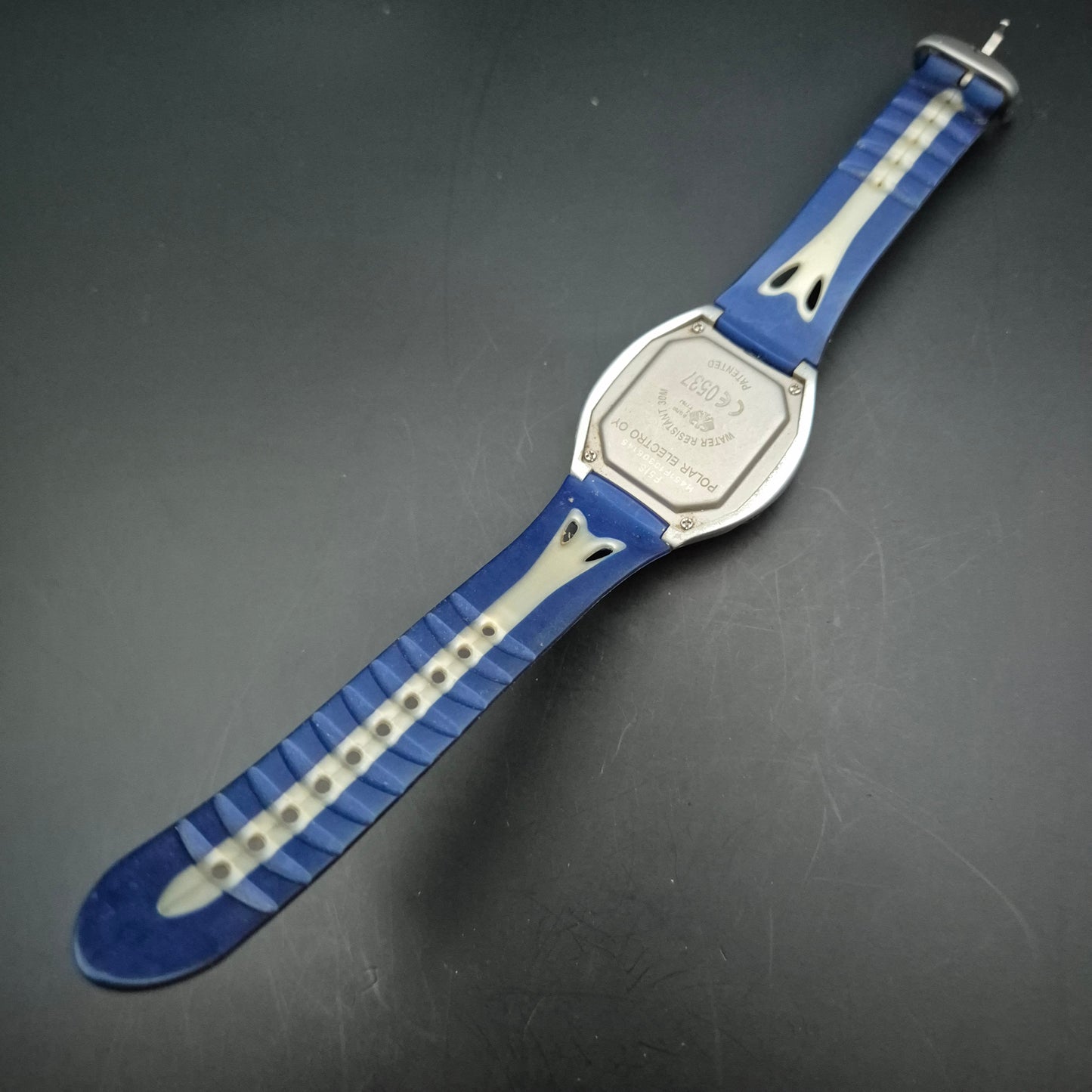 Robuste POLAR F51S Sport Uhr – Herzfrequenz & Trainingsmonitor