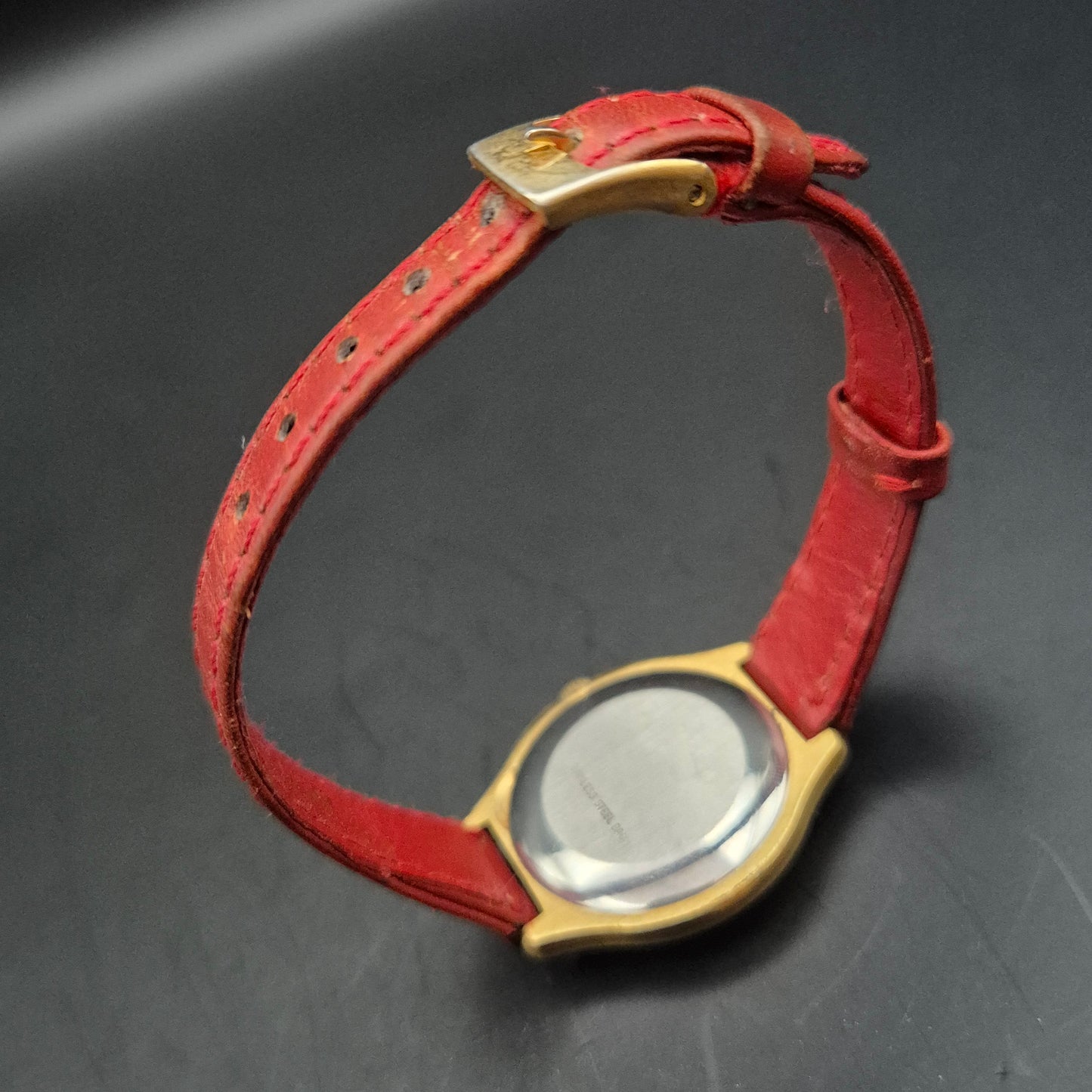 Norvina Damen Uhr – Incabloc 17 Jewels mit rotem Lederarmband