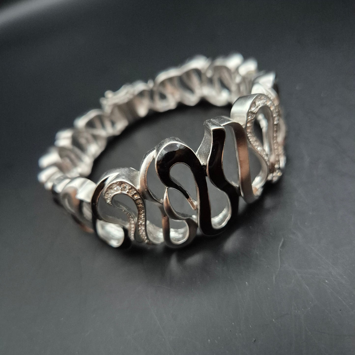 Elegantes Damen Armband – Silberfarben mit Strassbesatz