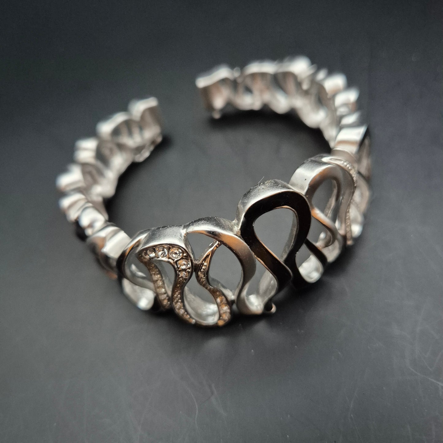 Elegantes Damen Armband – Silberfarben mit Strassbesatz