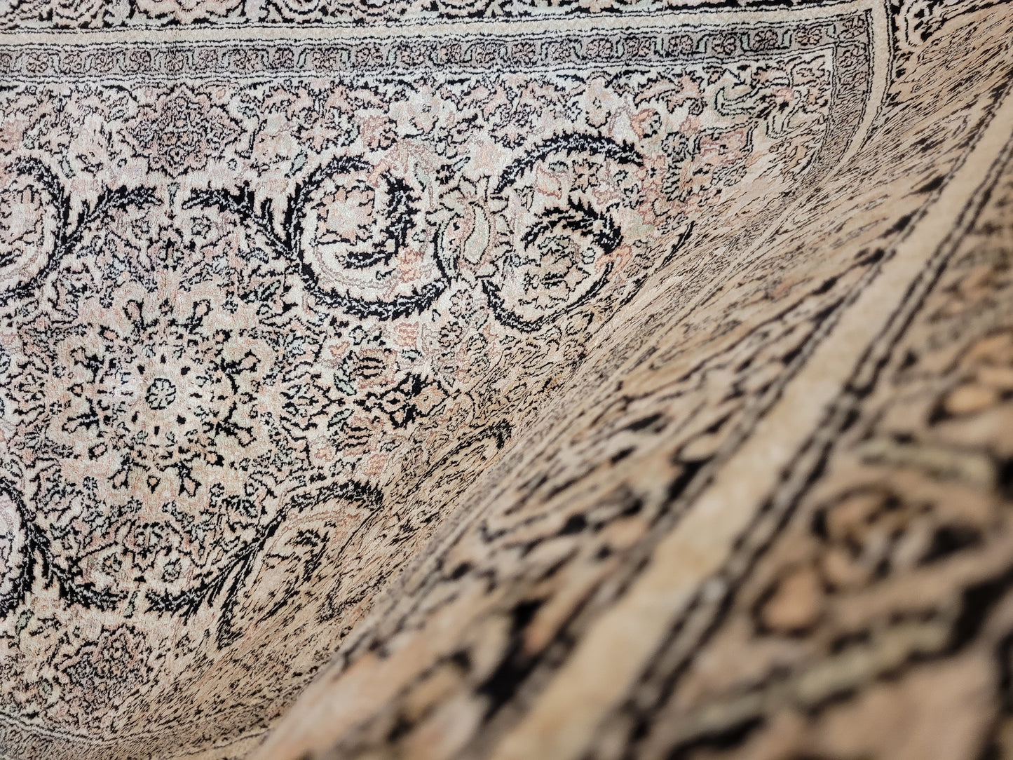 Ghom Seidenteppich Kaschmir florales Medaillon feine Knüpfung