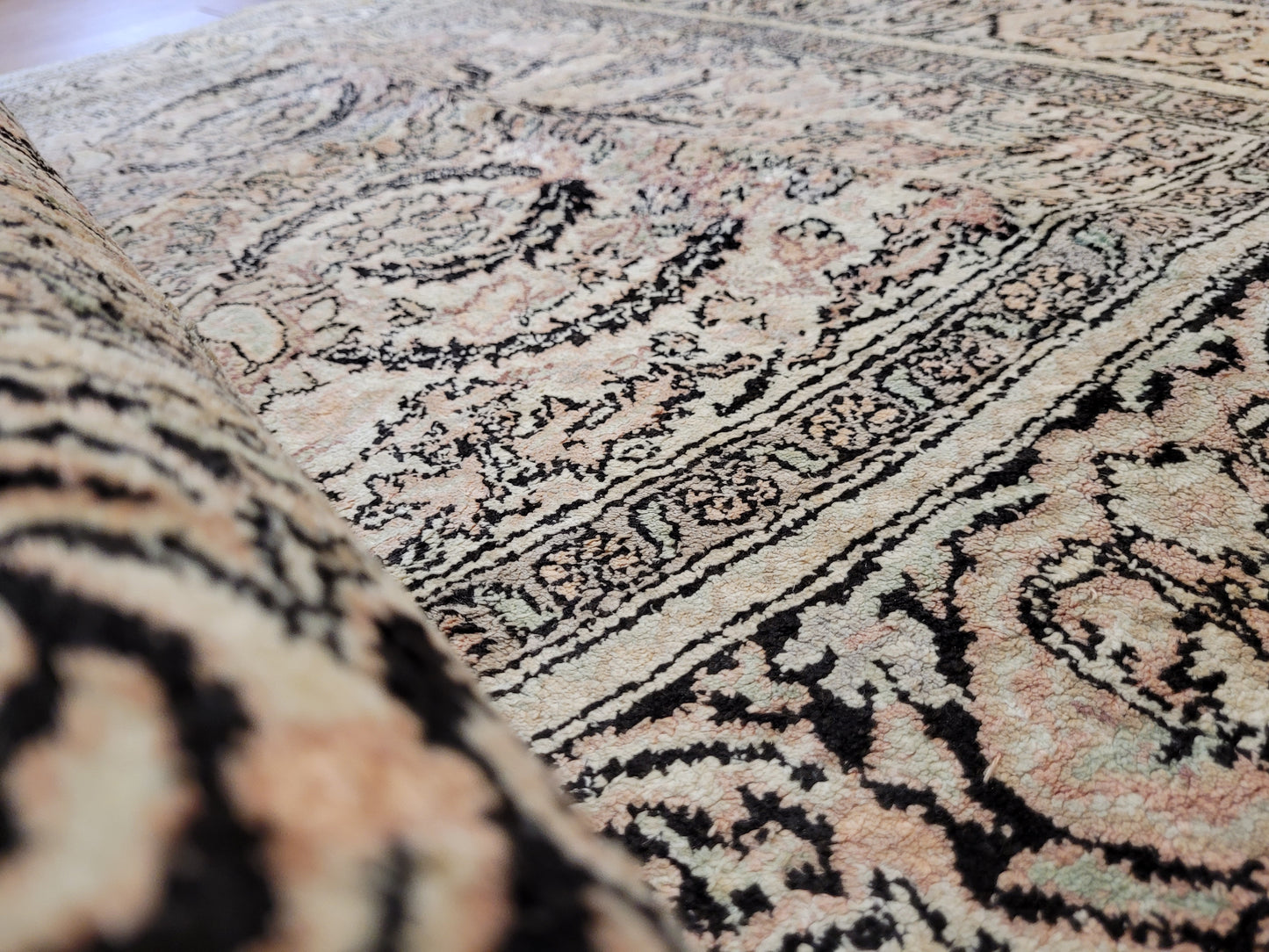 Ghom Seidenteppich Kaschmir florales Medaillon feine Knüpfung