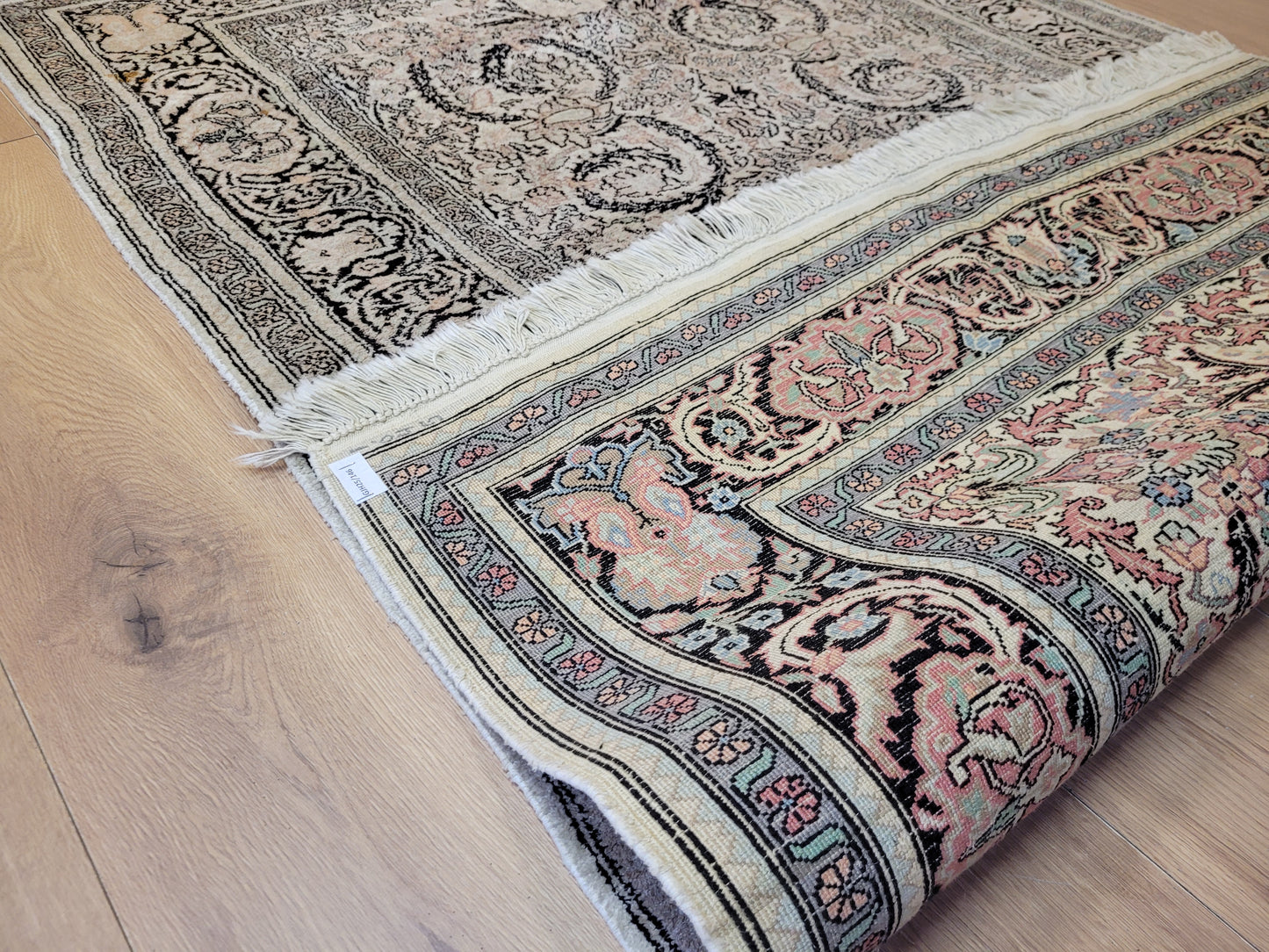 Ghom Seidenteppich Kaschmir florales Medaillon feine Knüpfung