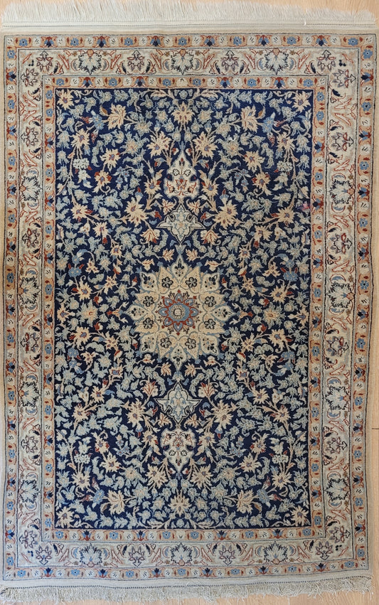 Nain Teppich feine Korkwolle florales Medaillon Design