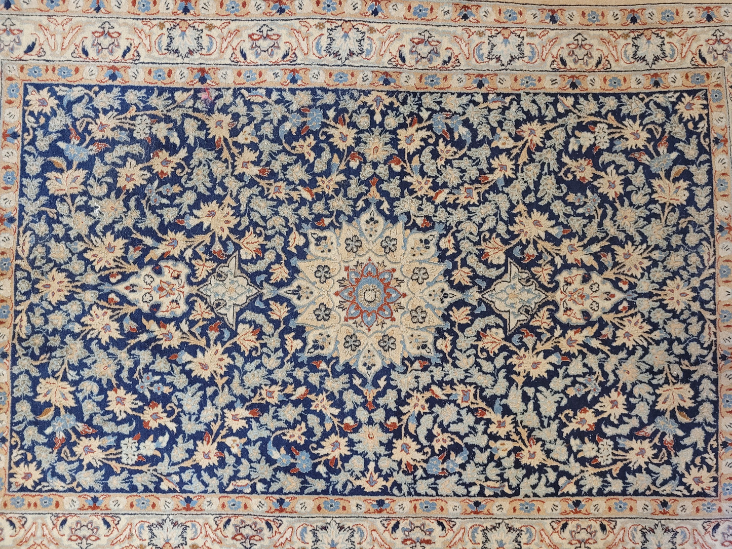 Nain Teppich feine Korkwolle florales Medaillon Design