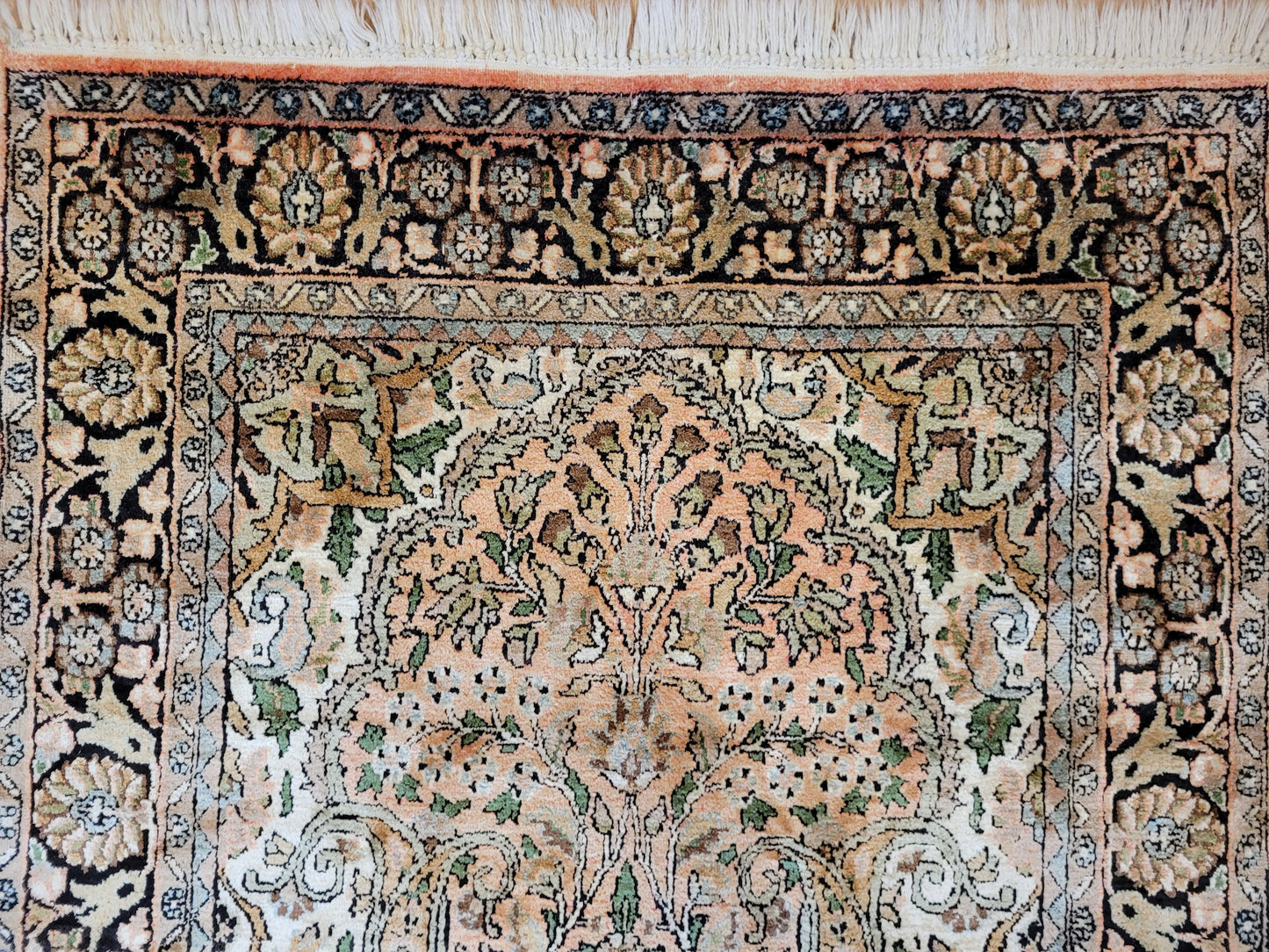 Kaschmir Ghom Seidenteppich Lebensbaum feine Knüpfung