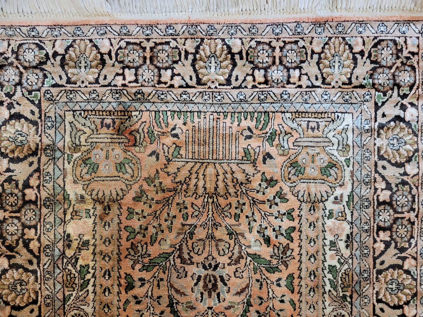 Kaschmir Ghom Seidenteppich Lebensbaum feine Knüpfung