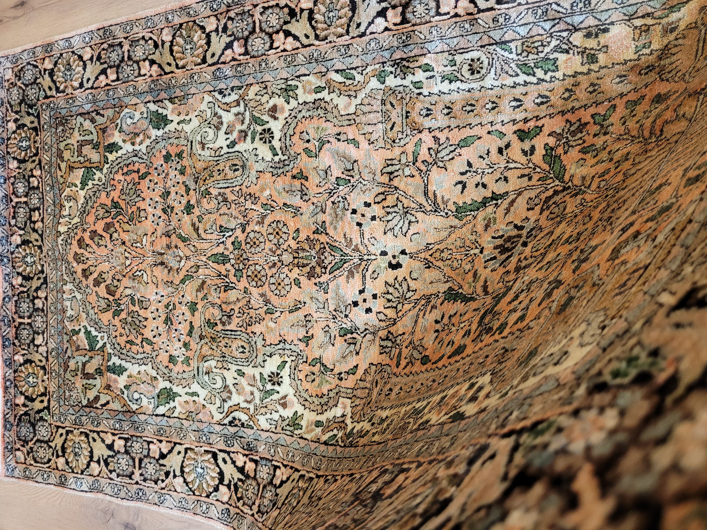 Kaschmir Ghom Seidenteppich Lebensbaum feine Knüpfung