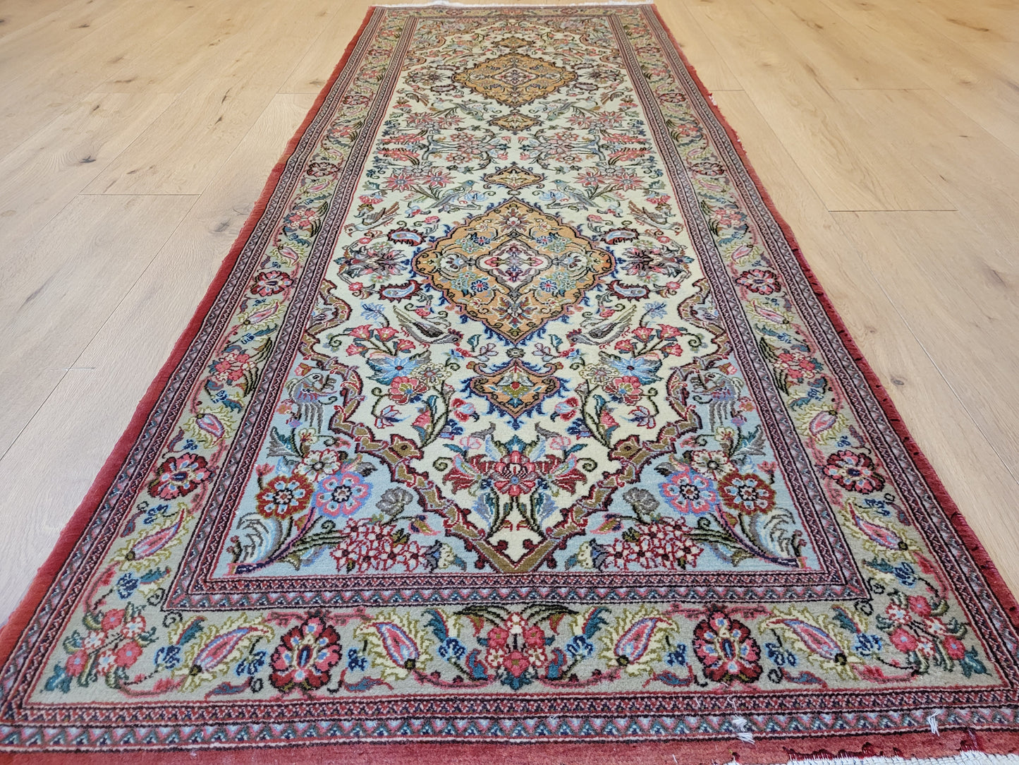 Ghom Teppich Korkwolle florales Medaillon feine Knüpfung