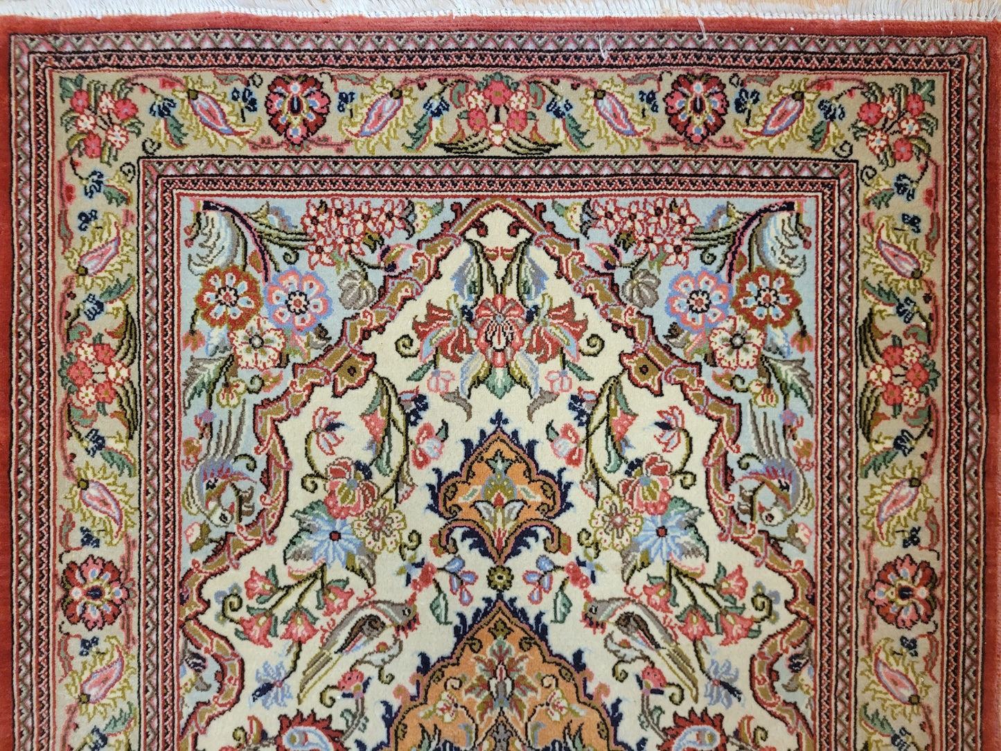 Ghom Teppich Korkwolle florales Medaillon feine Knüpfung