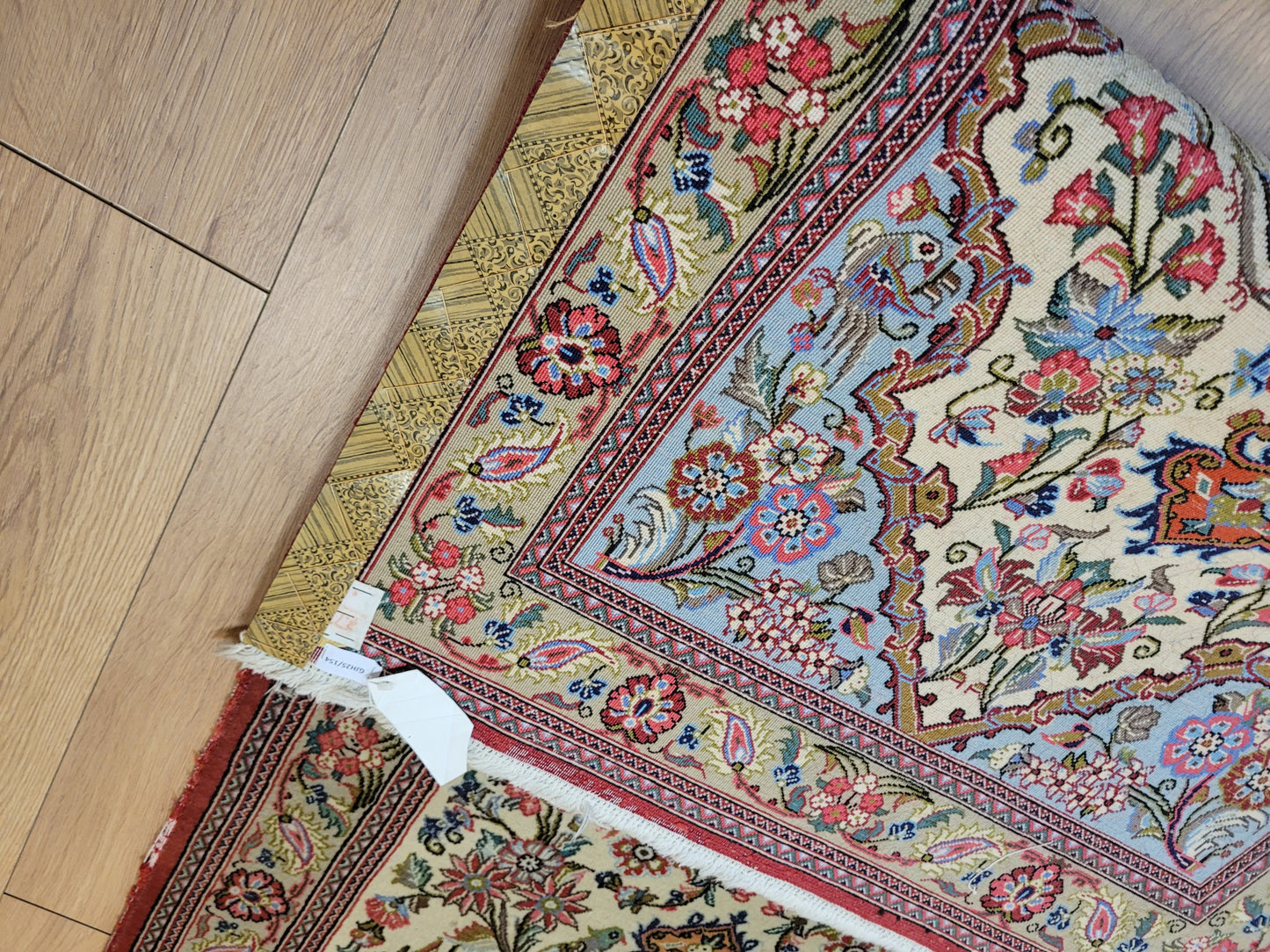 Ghom Teppich Korkwolle florales Medaillon feine Knüpfung