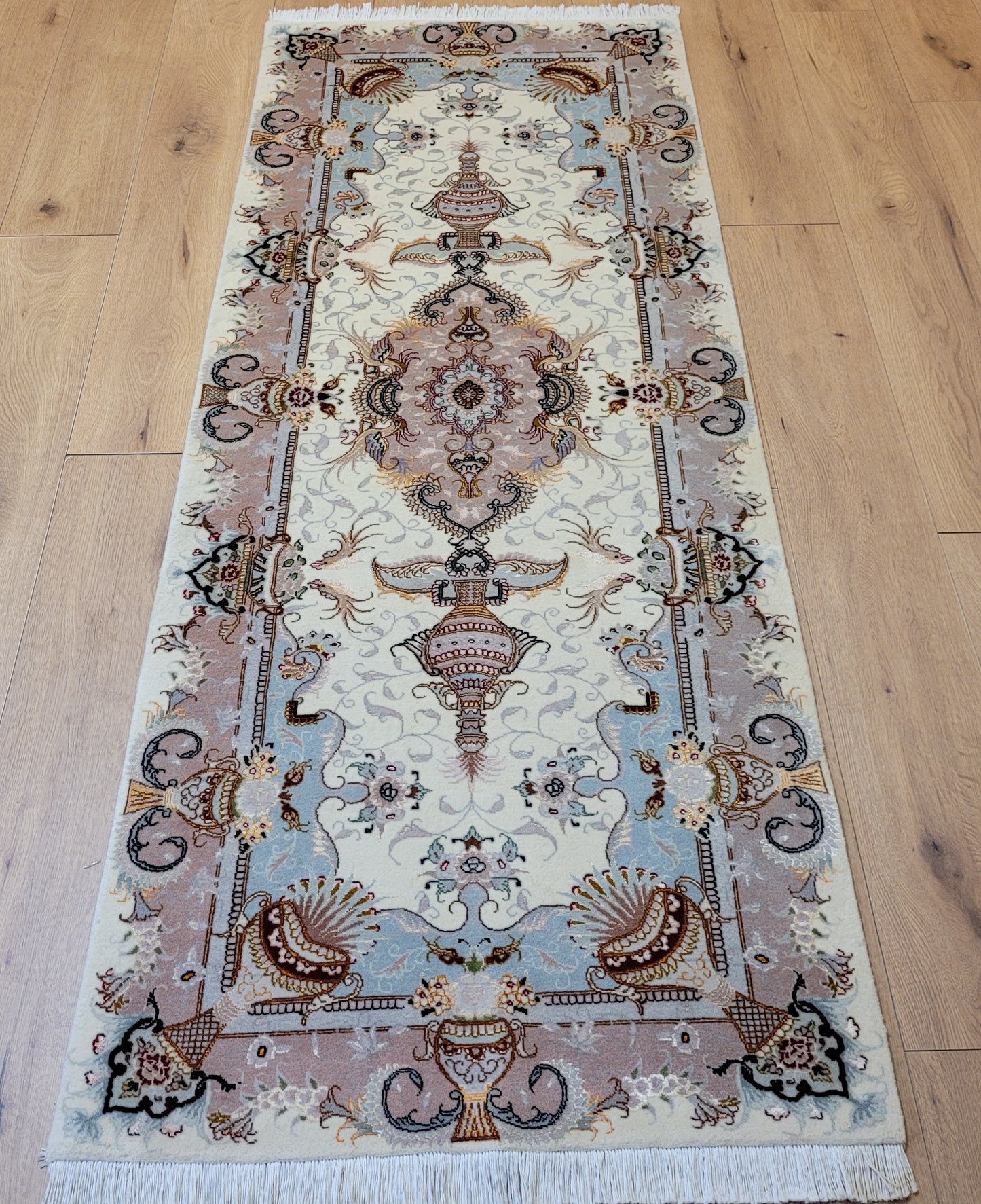 Täbriz Teppich Korkwolle Seide feine Knüpfung klassisches Design