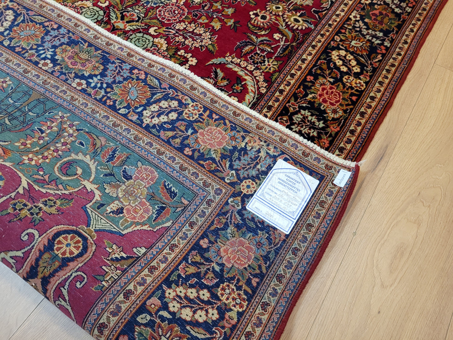 Keschan Teppich Korkwolle florales Vasenmotiv feine Knüpfung