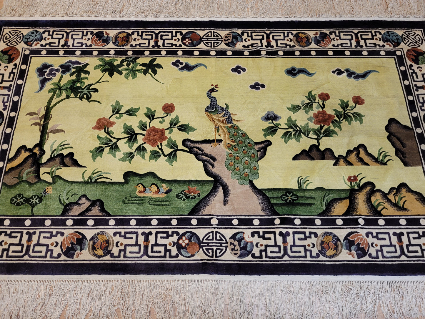 China Teppich Seide auf Seide Art Deco Pfauenmotiv