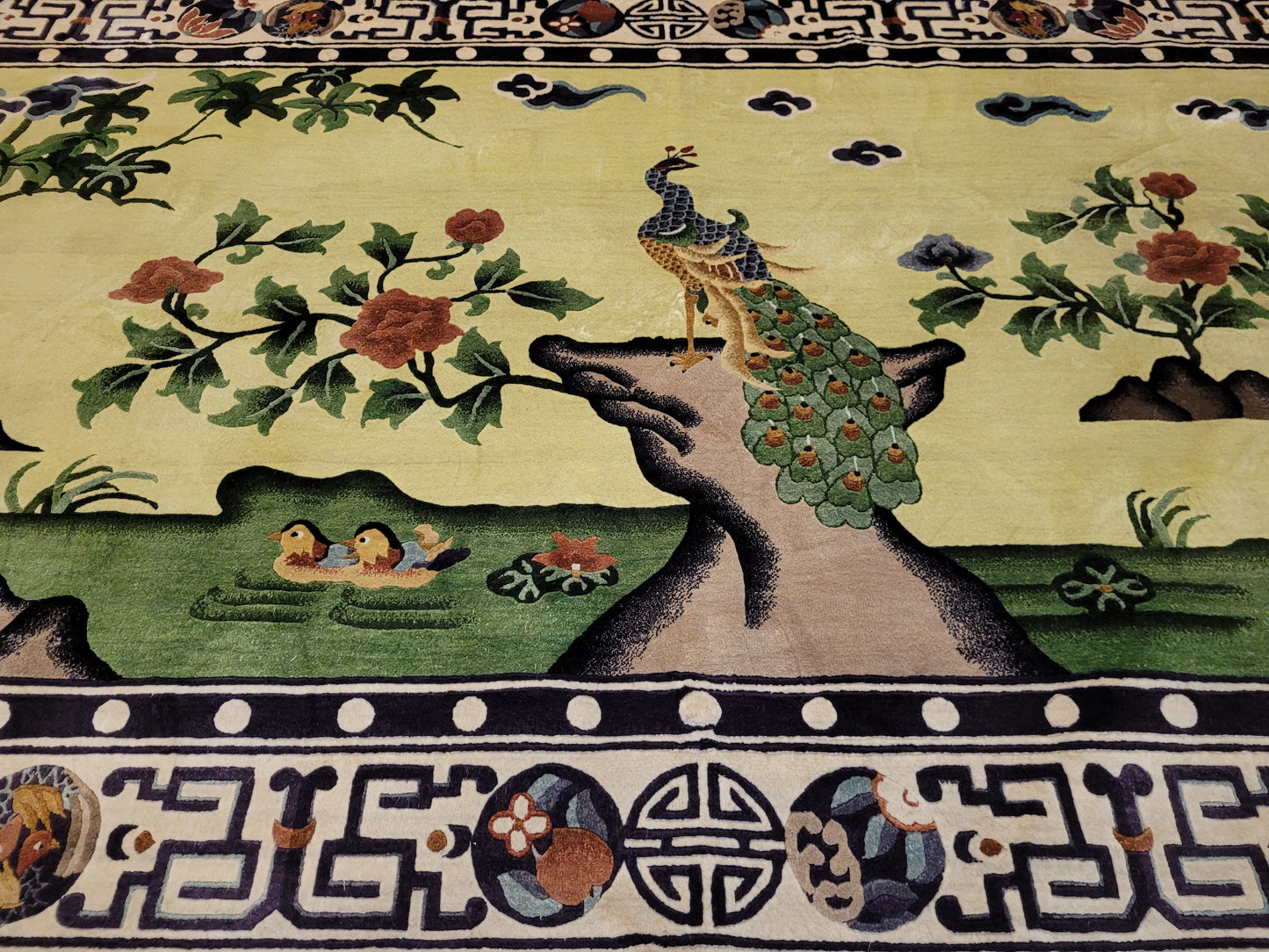 China Teppich Seide auf Seide Art Deco Pfauenmotiv