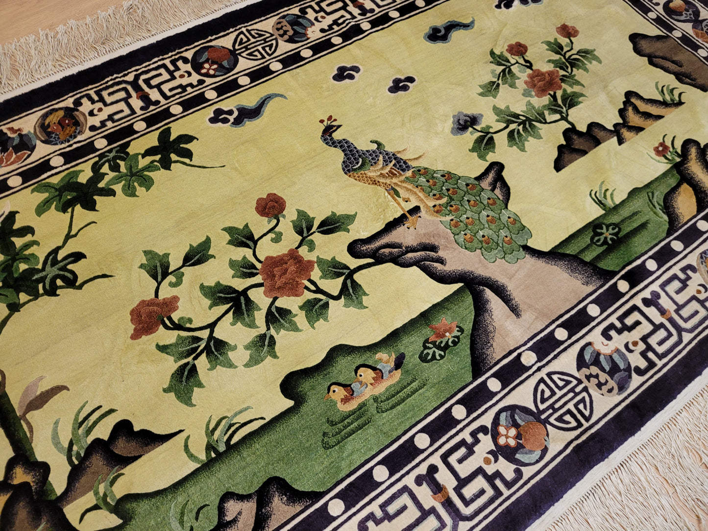 China Teppich Seide auf Seide Art Deco Pfauenmotiv