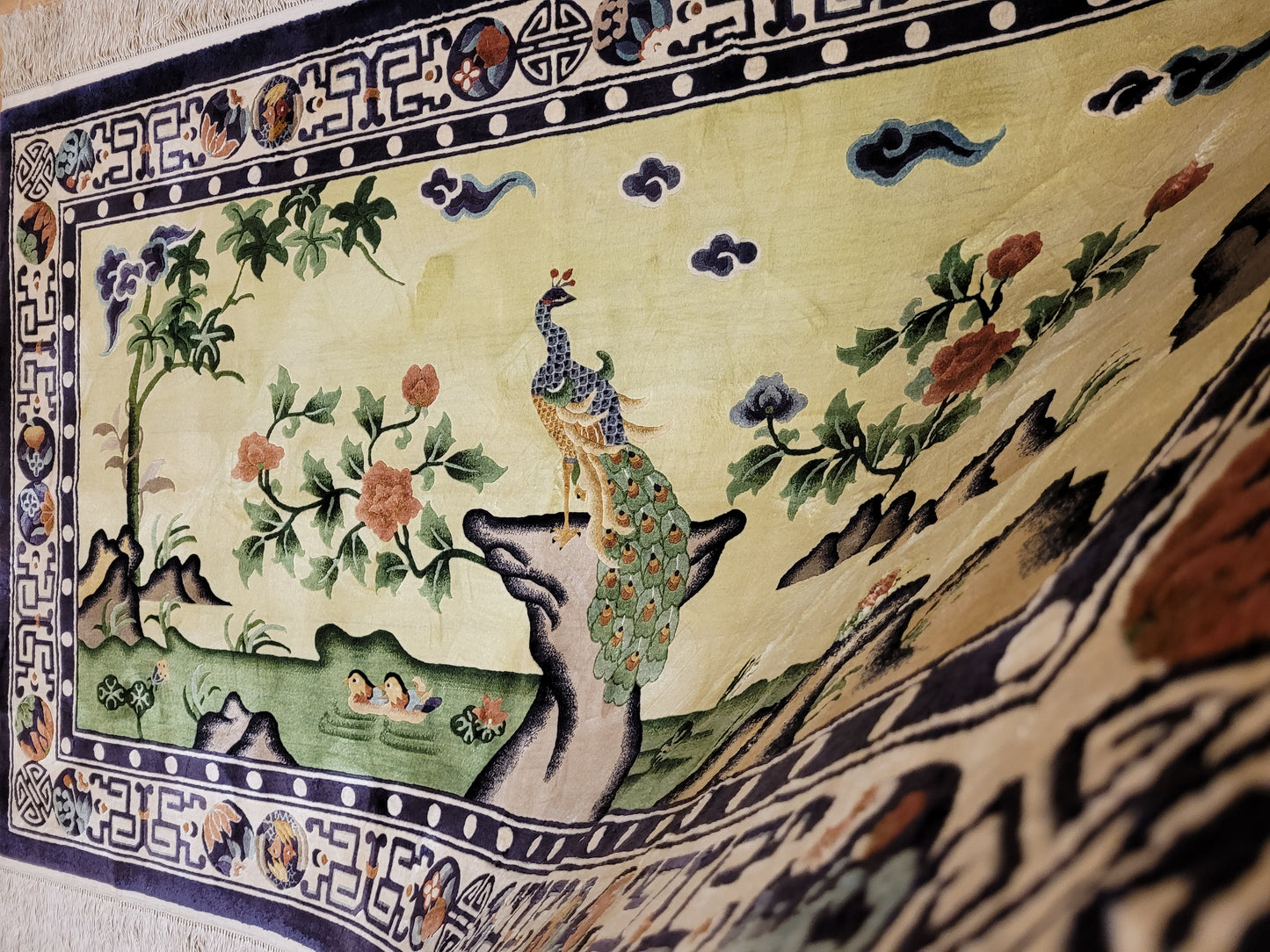 China Teppich Seide auf Seide Art Deco Pfauenmotiv