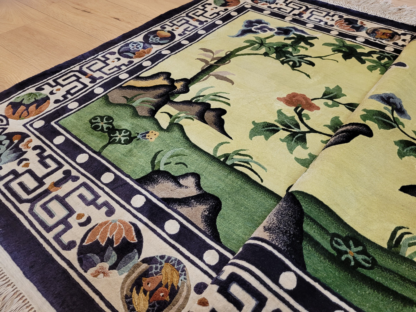 China Teppich Seide auf Seide Art Deco Pfauenmotiv