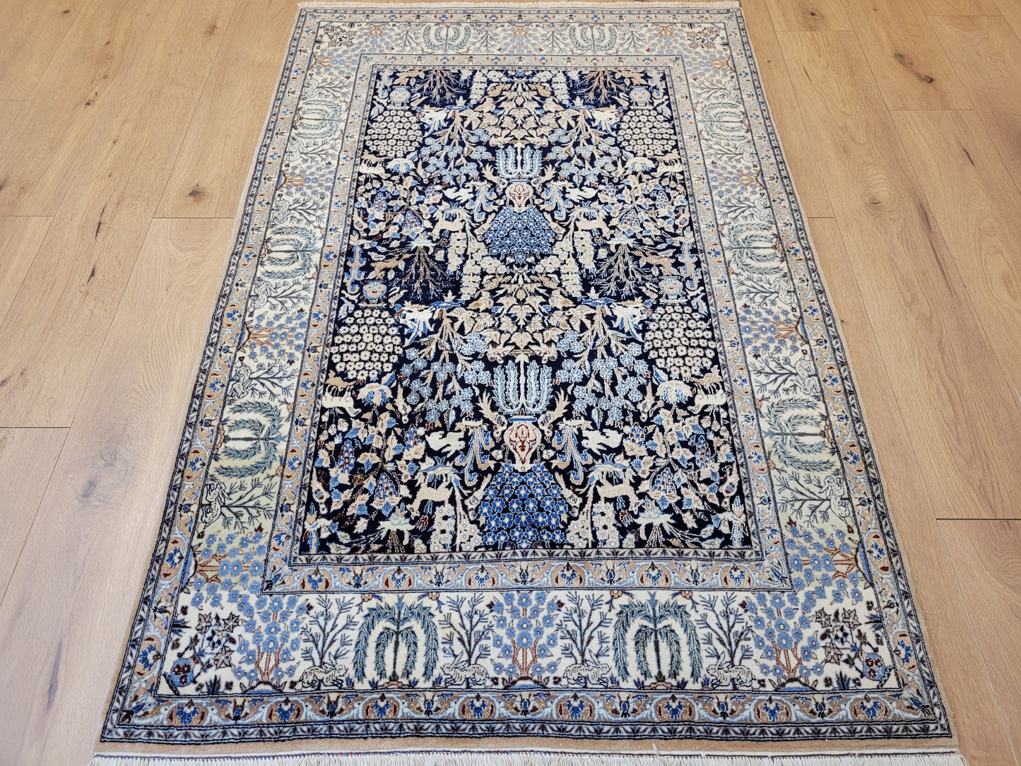 Nain Teppich Korkwolle mit Seide Gartenmotiv feine Knüpfung