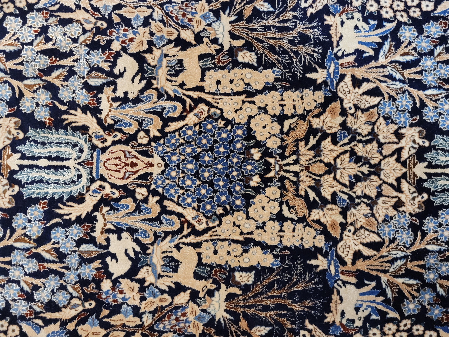 Nain Teppich Korkwolle mit Seide Gartenmotiv feine Knüpfung