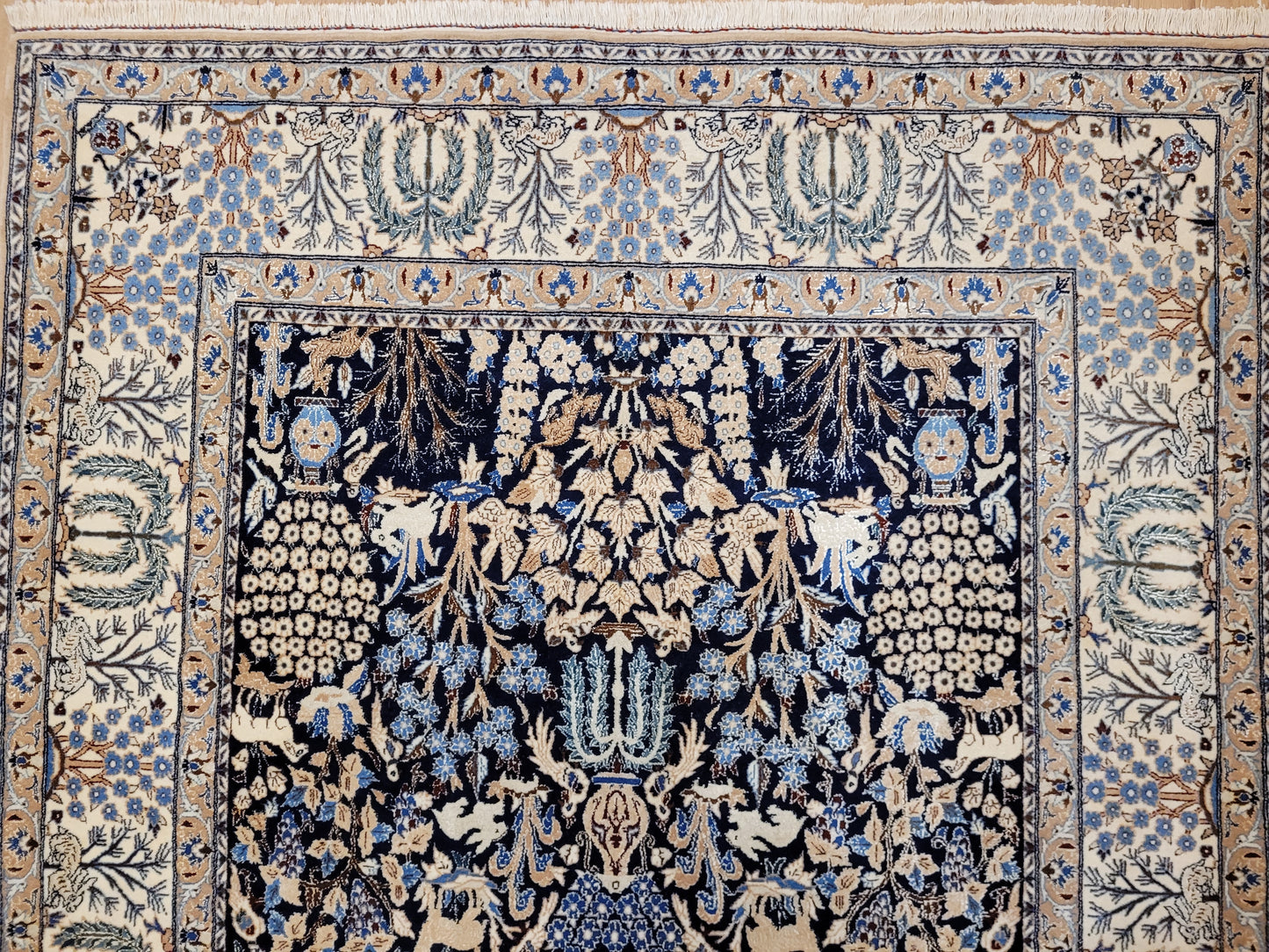 Nain Teppich Korkwolle mit Seide Gartenmotiv feine Knüpfung