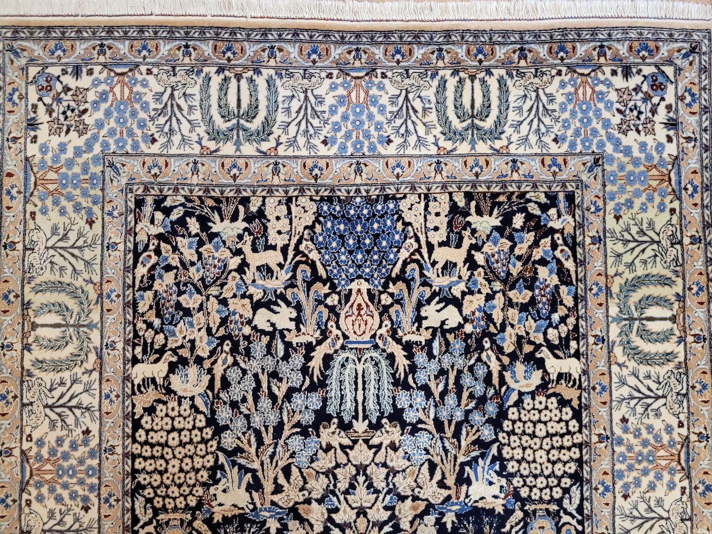 Nain Teppich Korkwolle mit Seide Gartenmotiv feine Knüpfung