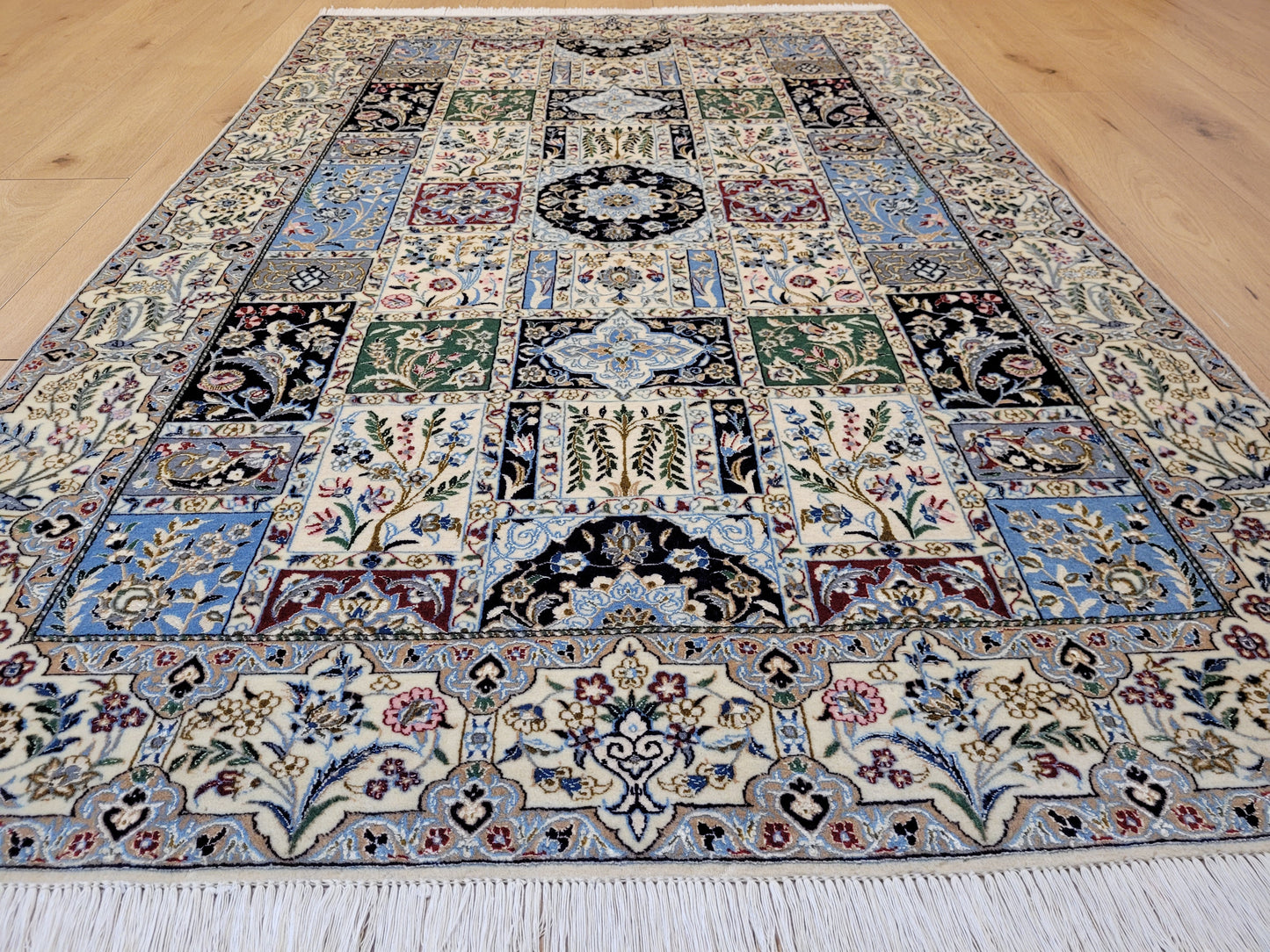 Nain Teppich Korkwolle mit Seide Gartenfeld Muster feine Knüpfung