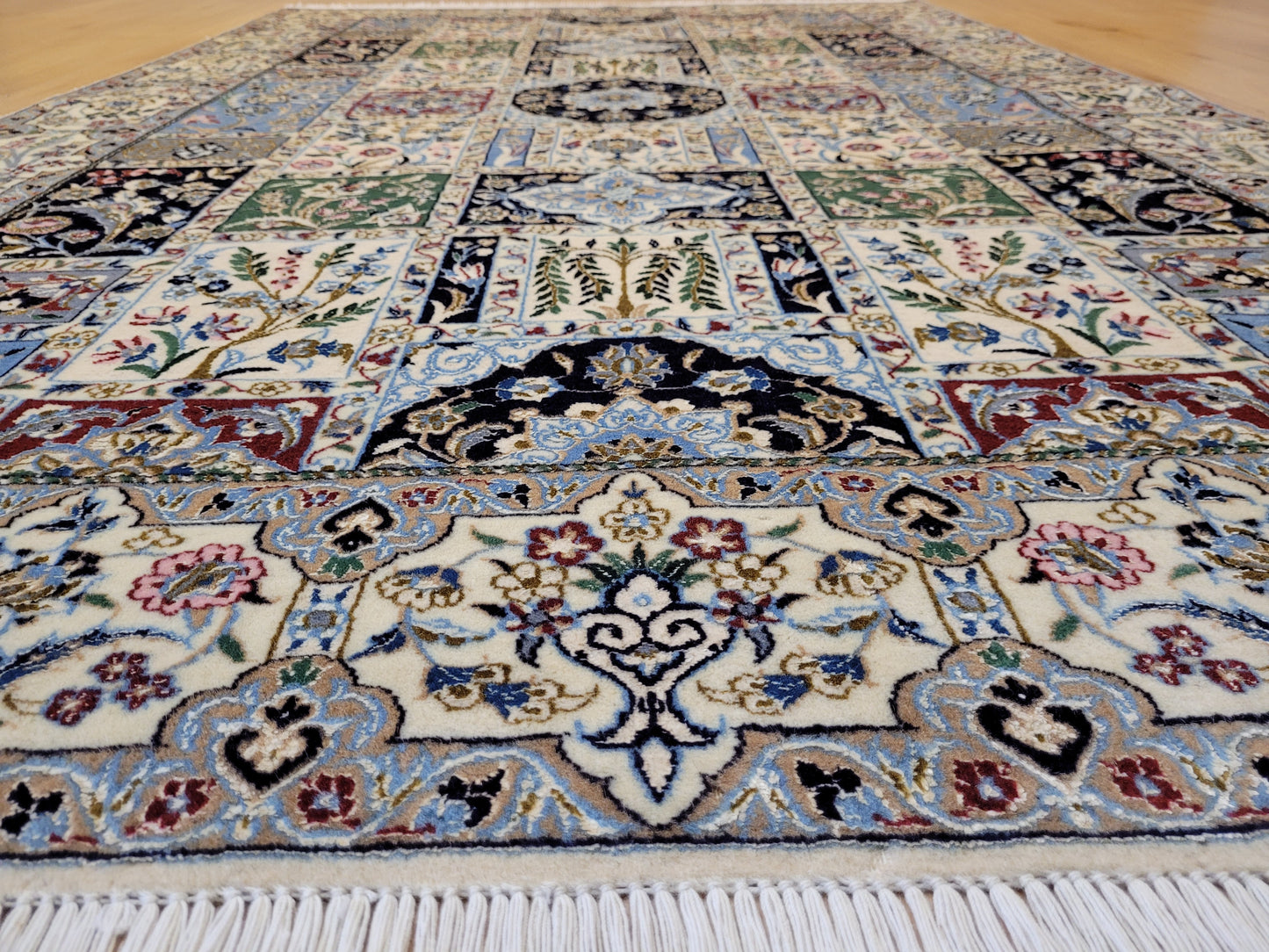 Nain Teppich Korkwolle mit Seide Gartenfeld Muster feine Knüpfung