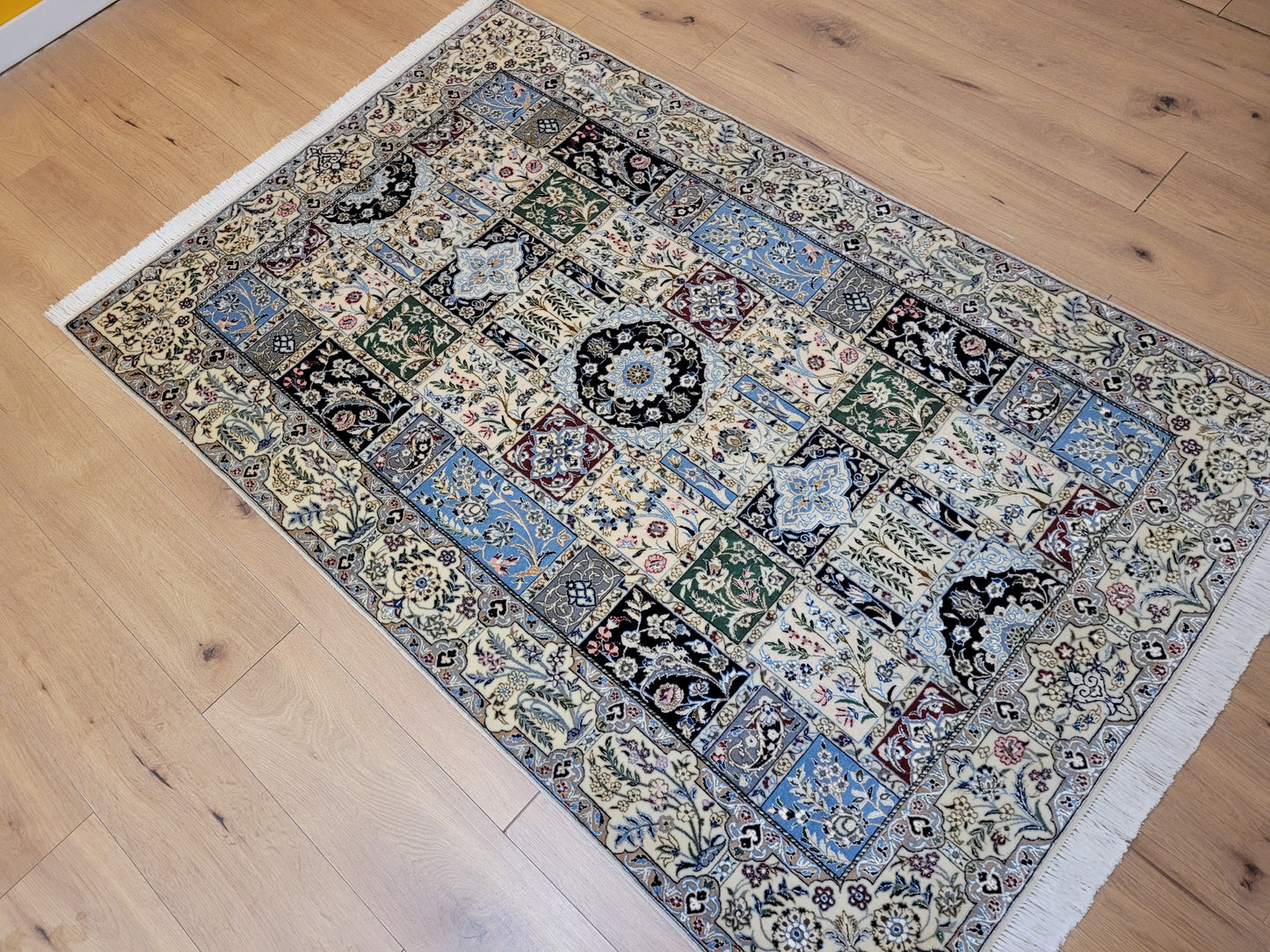 Nain Teppich Korkwolle mit Seide Gartenfeld Muster feine Knüpfung