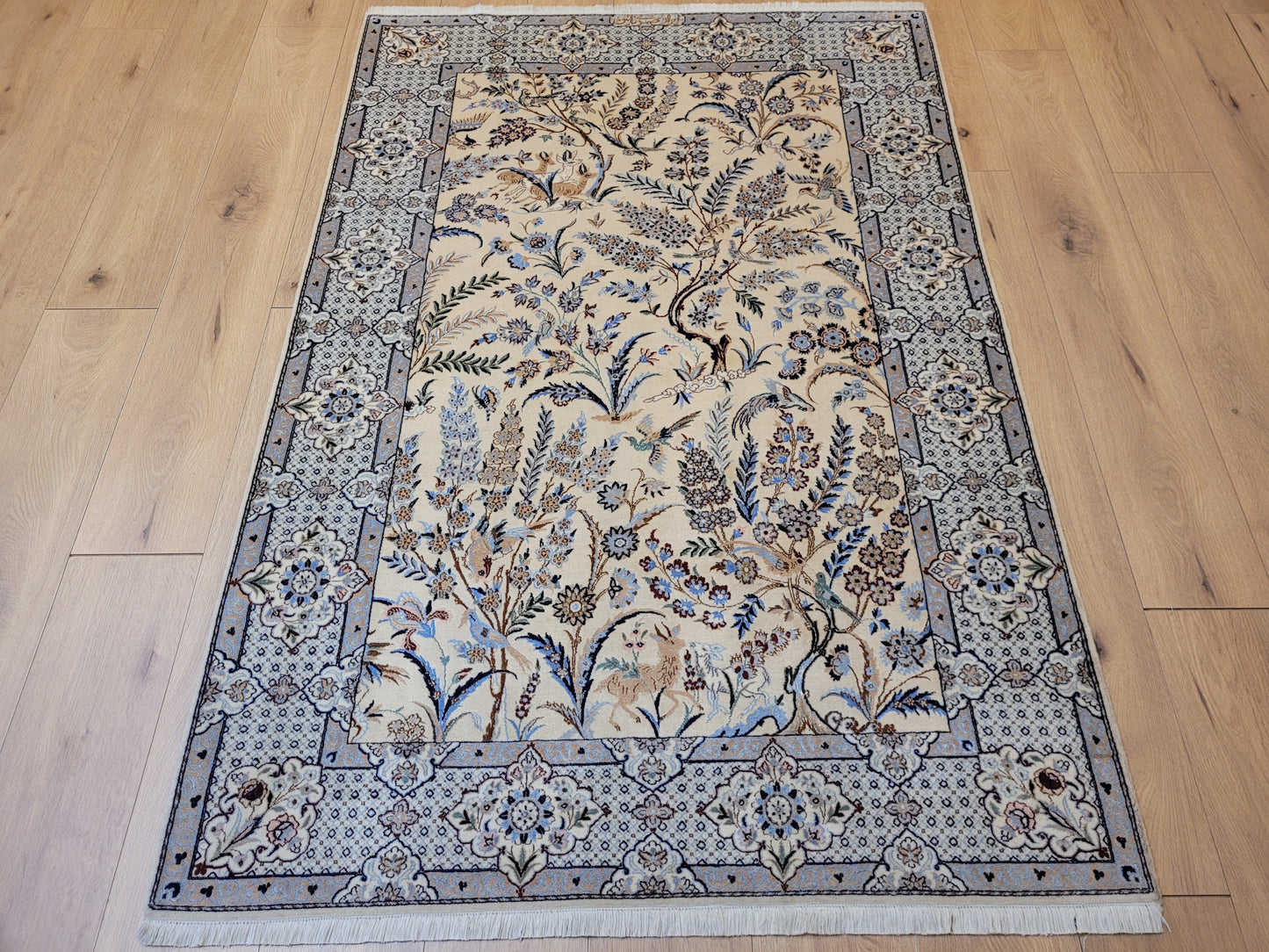 Nain Teppich Korkwolle mit Seide Jagd- und Gartenmotiv feine Knüpfung