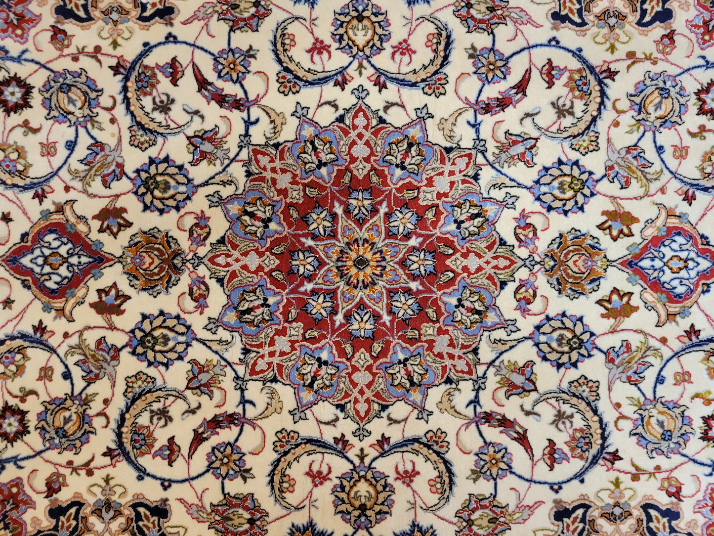 Isfahan Teppich Korkwolle und Seide feine Knüpfkunst