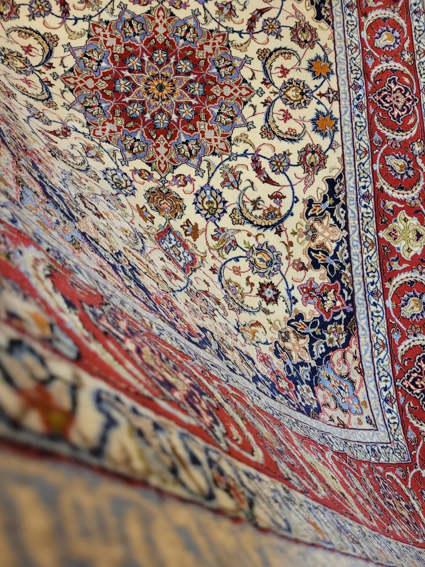 Isfahan Teppich Korkwolle und Seide feine Knüpfkunst