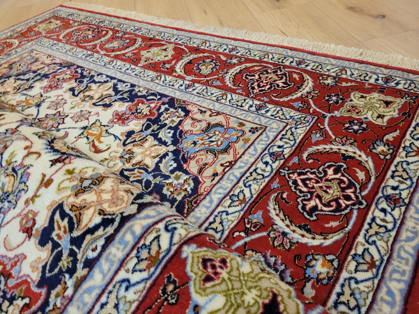 Isfahan Teppich Korkwolle und Seide feine Knüpfkunst