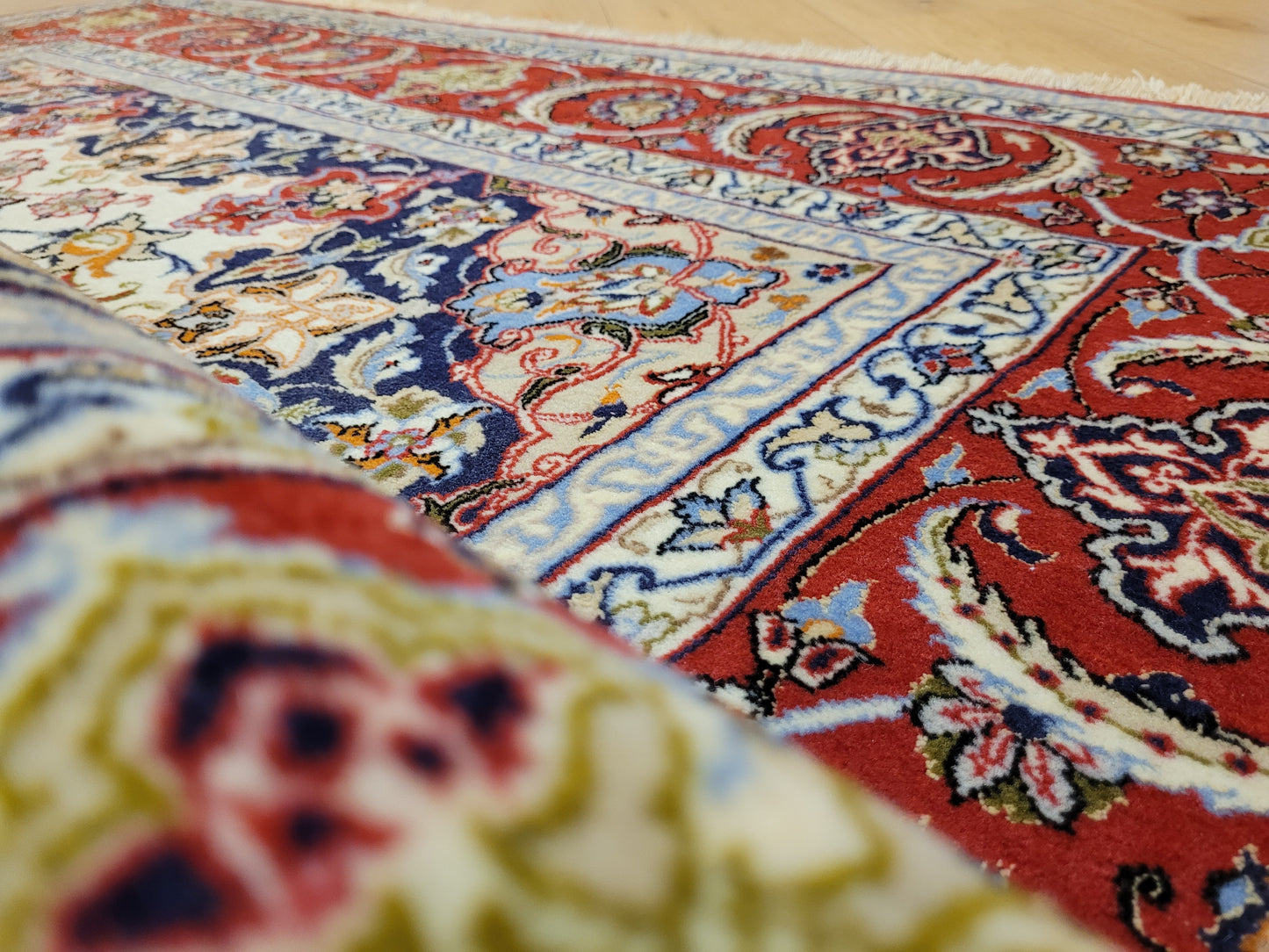 Isfahan Teppich Korkwolle und Seide feine Knüpfkunst