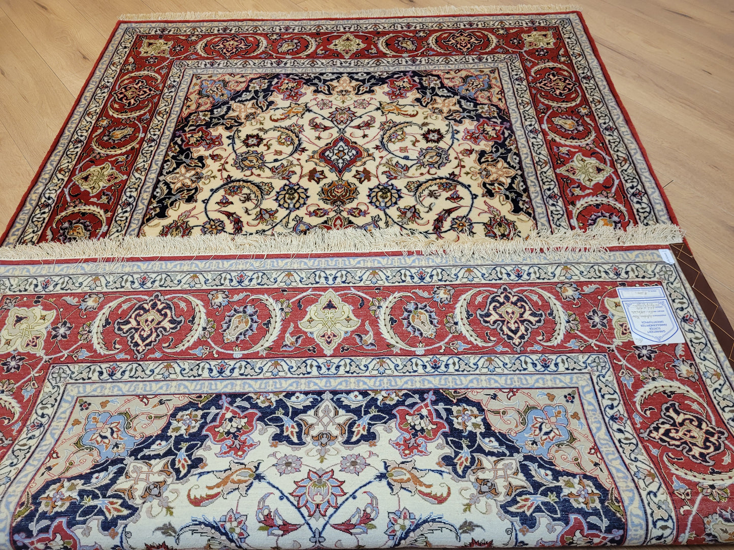 Isfahan Teppich Korkwolle und Seide feine Knüpfkunst