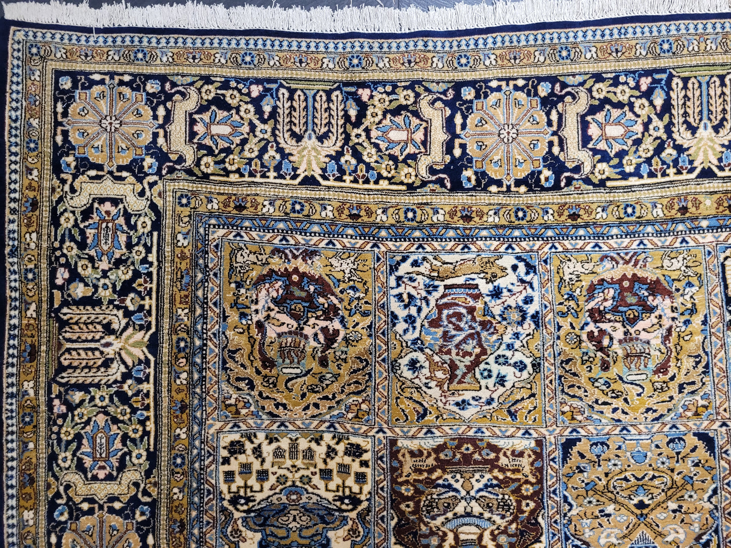 Ghom Teppich Korkwolle mit Seide Feldermuster fein handgeknüpft