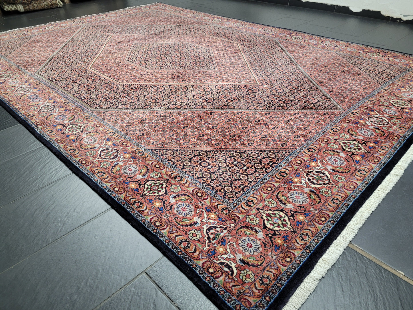 Bidjar Teppich Korkwolle signiert feine Knüpfung