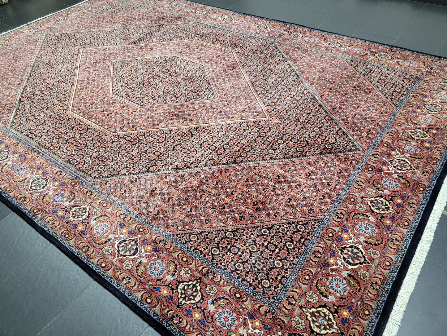 Bidjar Teppich Korkwolle signiert feine Knüpfung