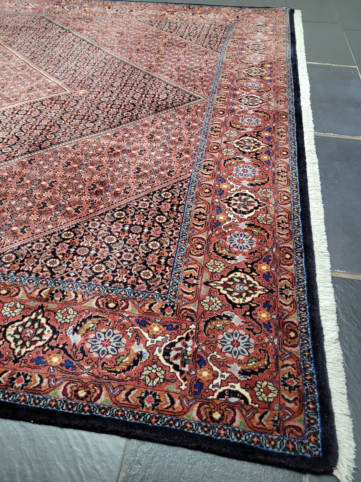 Bidjar Teppich Korkwolle signiert feine Knüpfung