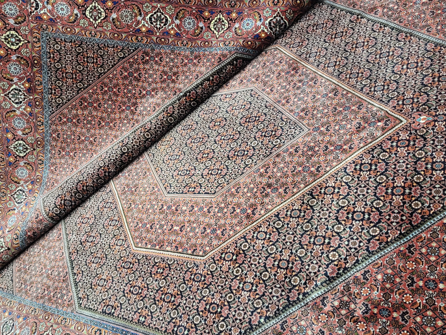 Bidjar Teppich Korkwolle signiert feine Knüpfung