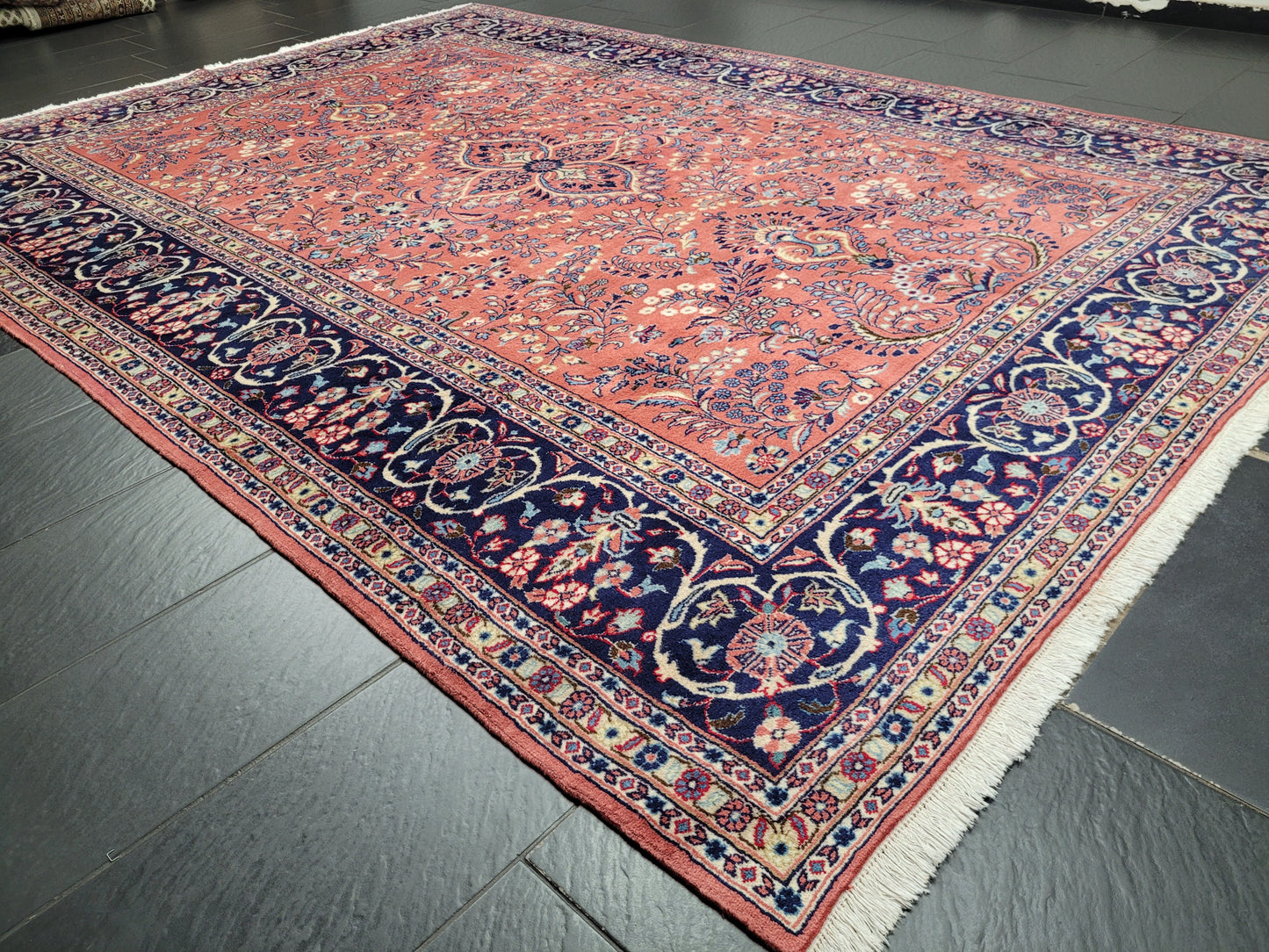 Sarough Teppich Wolle signiert florales Design