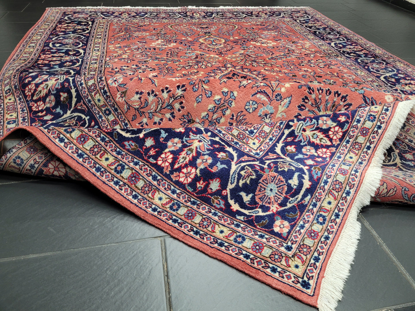 Sarough Teppich Wolle signiert florales Design