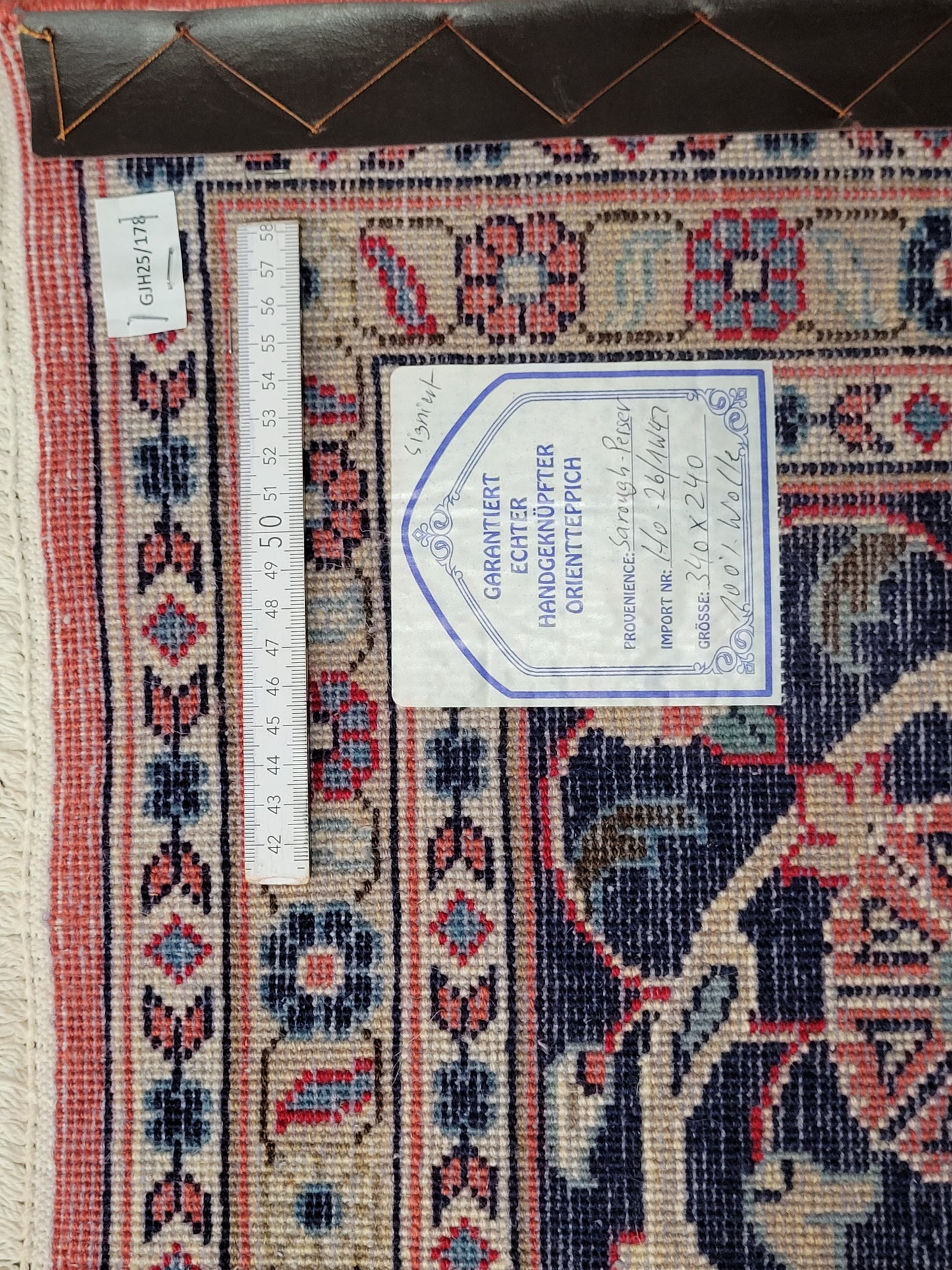 Sarough Teppich Wolle signiert florales Design