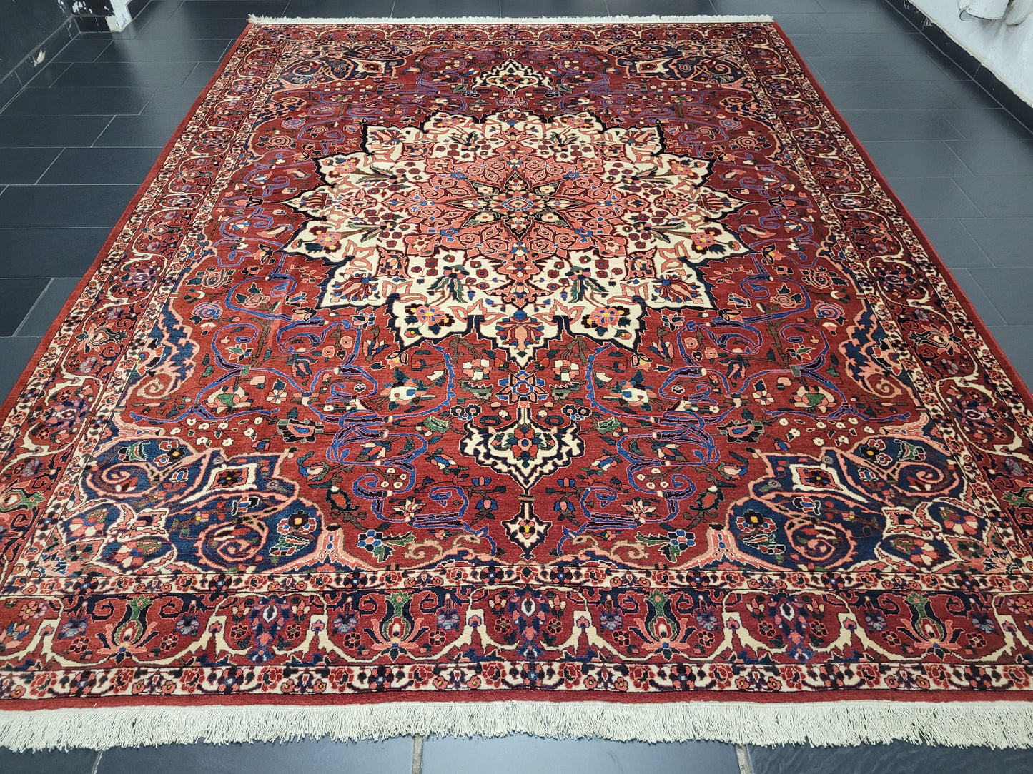 Heriz Teppich Korkwolle alt Medaillonmuster