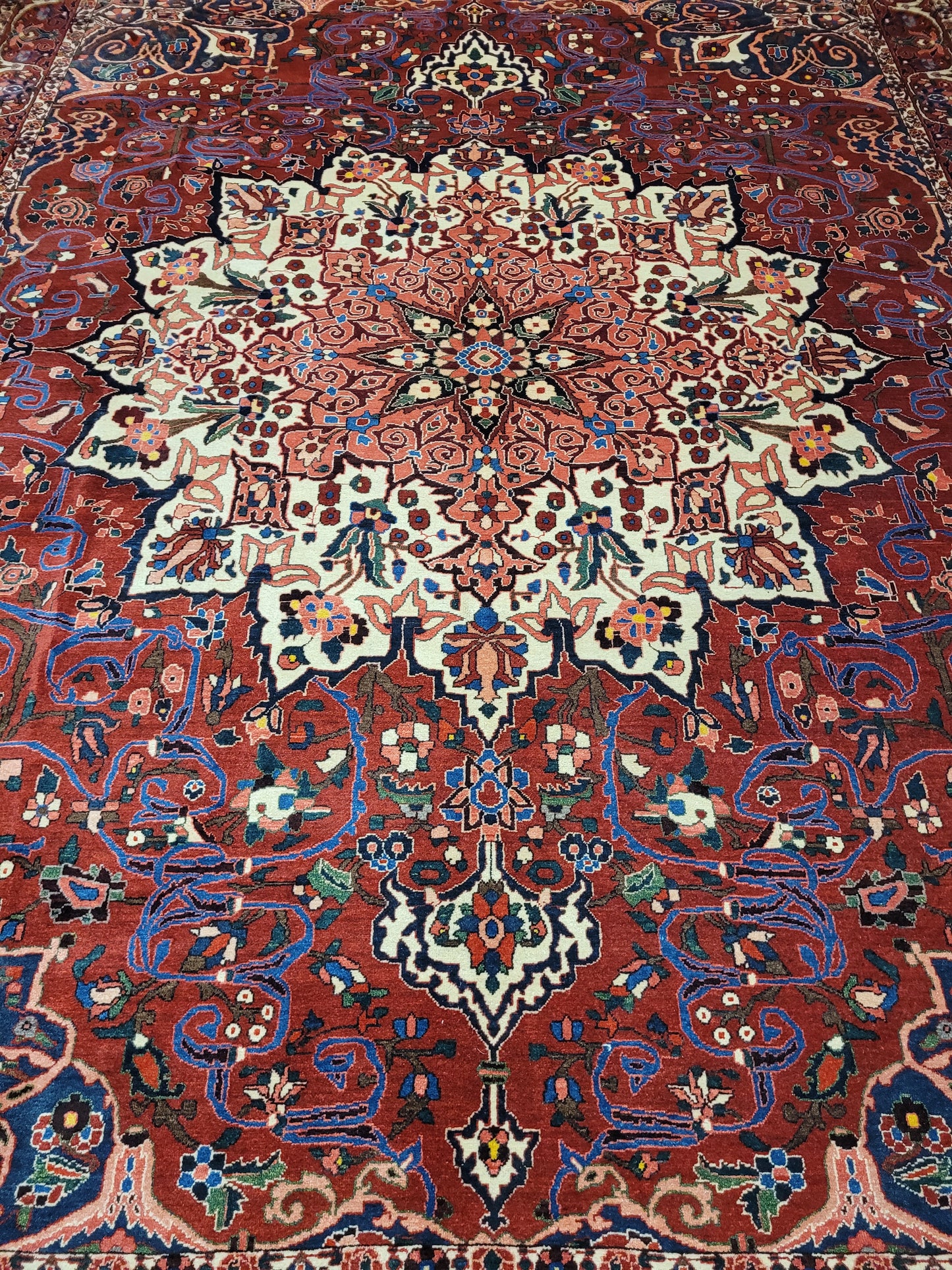 Heriz Teppich Korkwolle alt Medaillonmuster