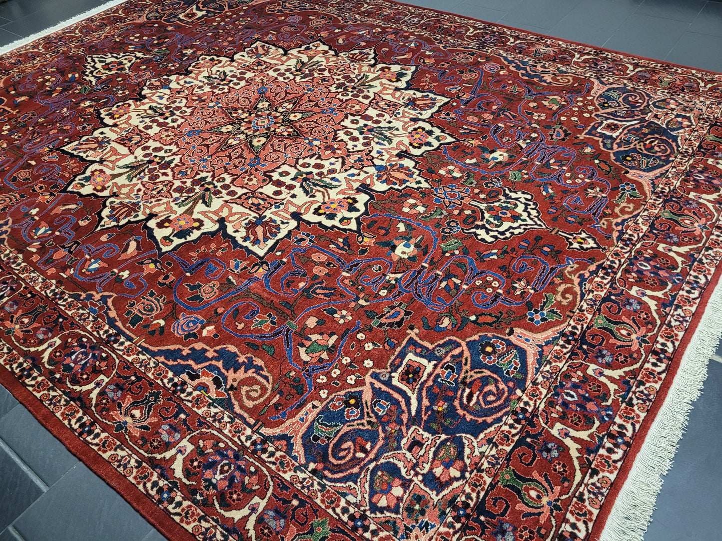 Heriz Teppich Korkwolle alt Medaillonmuster