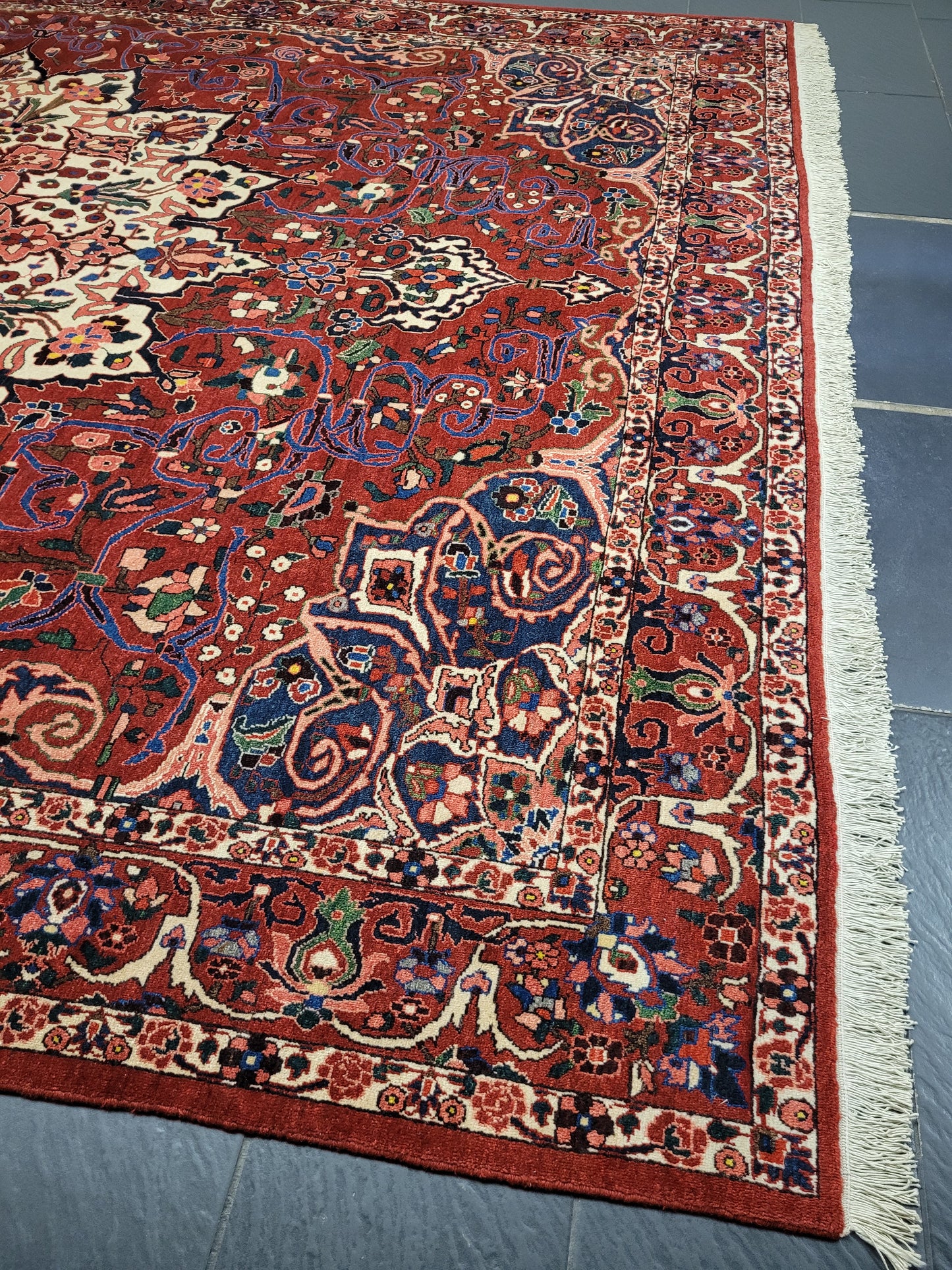 Heriz Teppich Korkwolle alt Medaillonmuster