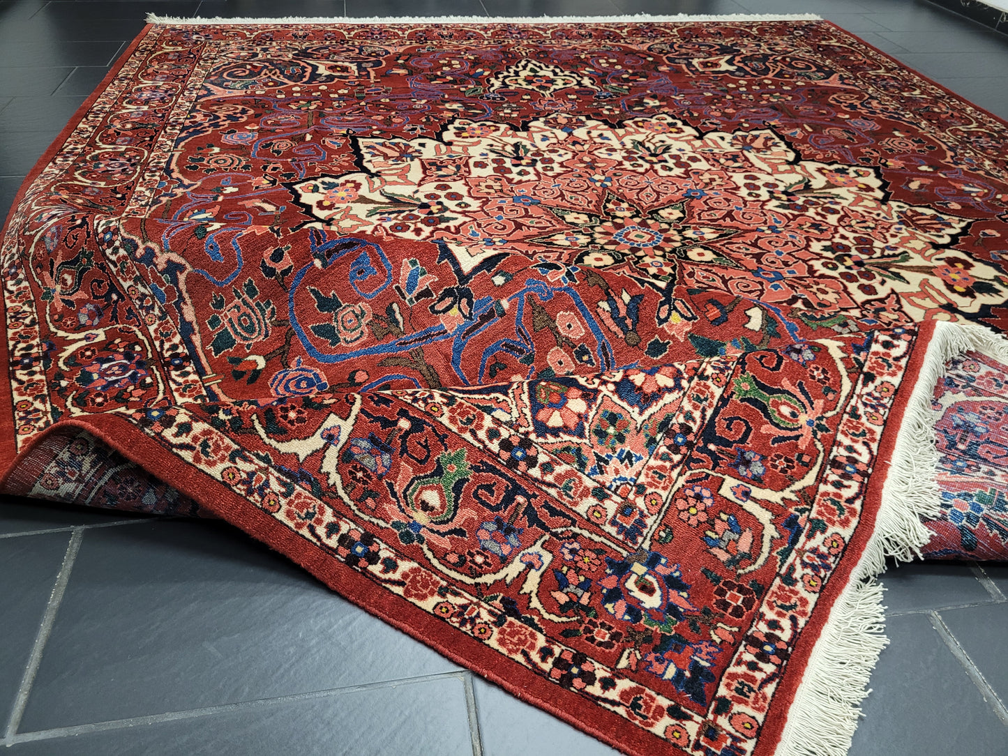 Heriz Teppich Korkwolle alt Medaillonmuster