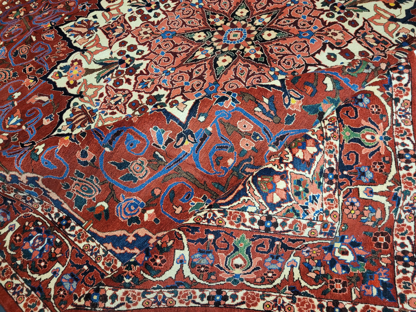 Heriz Teppich Korkwolle alt Medaillonmuster